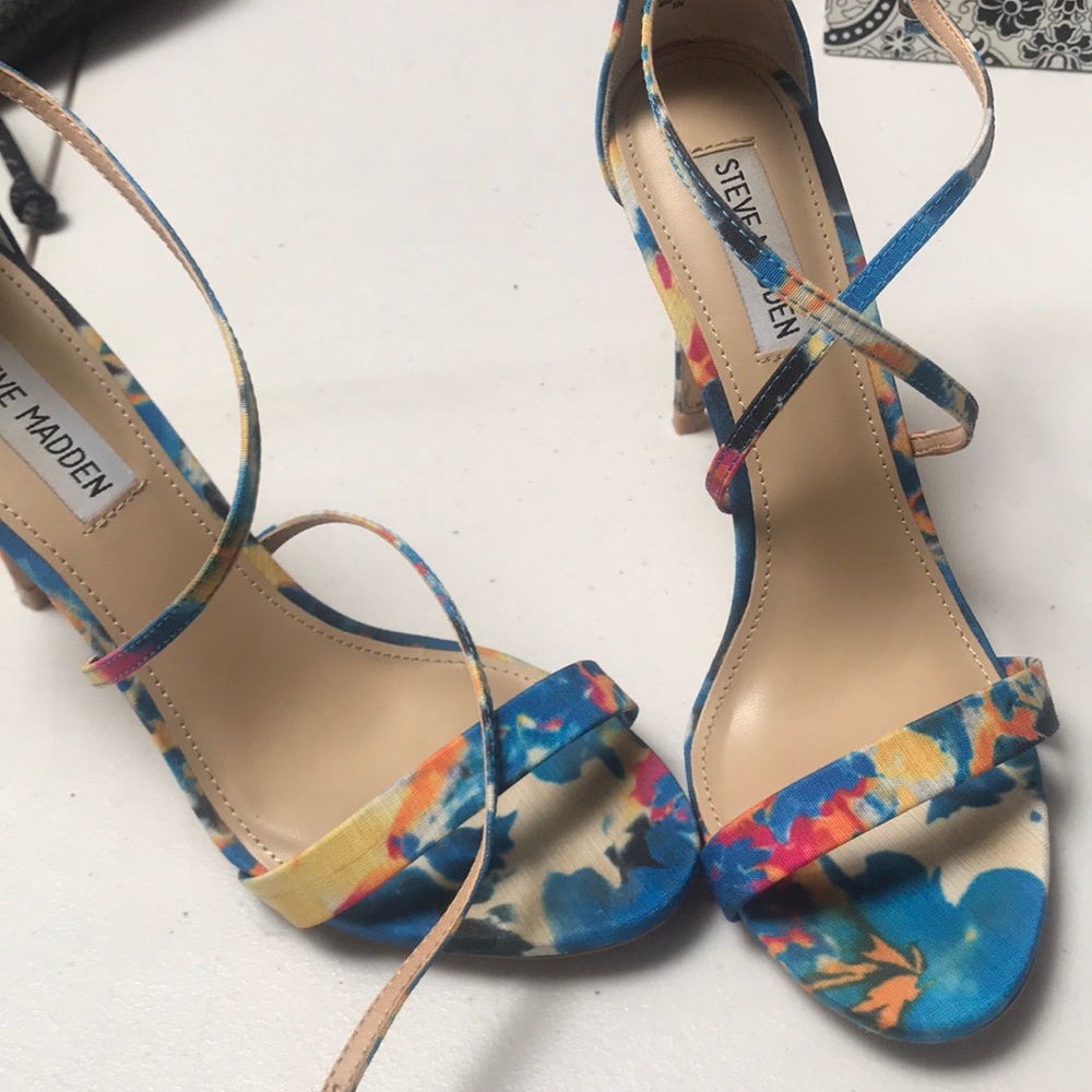 Steve Madden sandals